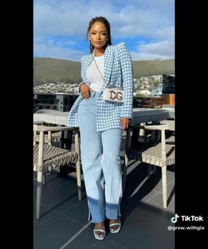 Work  outfits ideas

Cc: Glovanni

Follow our