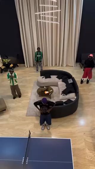 I never knew Fireboy DML could dance