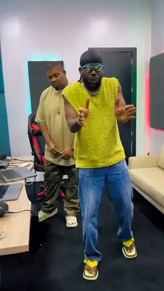  adekunlegold links up with donjazzy to preview