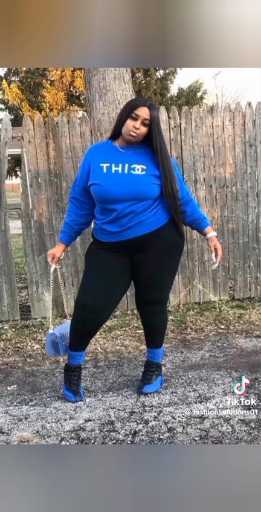 Outfits ideas for chubby ladies 

Cc: Fashion
