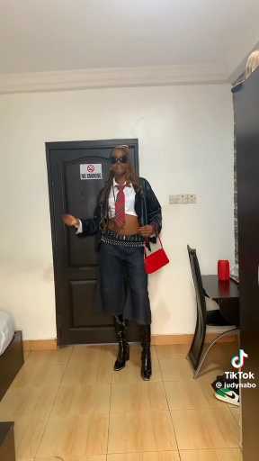 Leather jacket outfit idea 

Cc: Fashion fairy