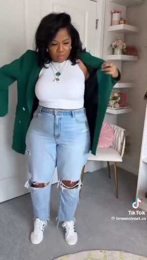 Sunday outfit idea 

cc: Brown Street 

Follow