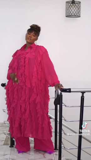  Church outfit idea

cc: Styletitudebyada

Follow our