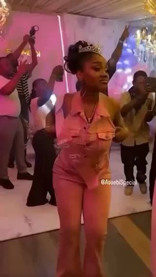  Chioma dropping moves at her bridal shower