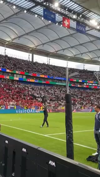  Murat Yakin gets the Swiss fans HYPED