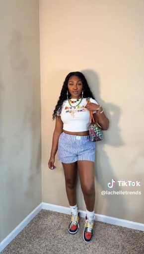 IT girls outfits ideas

cc: Lachelletrends

follow