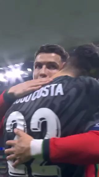  Heroics from Diogo Costa
cc: euro2024
#sports