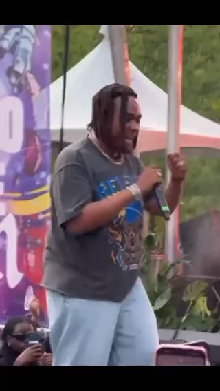  Bnxn at the Blast Music Festival
cc: