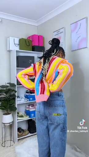 Tips on how to style a cardigan