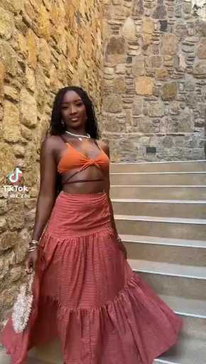 Tourism outfit idea

cc:Mz_zae

follow our page