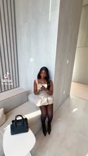 Mini skirt two pieces outfit idea

cc:Mz_zae
