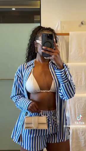 Vacation outfits ideas 

cc:Thedessyrayway

follow our page
