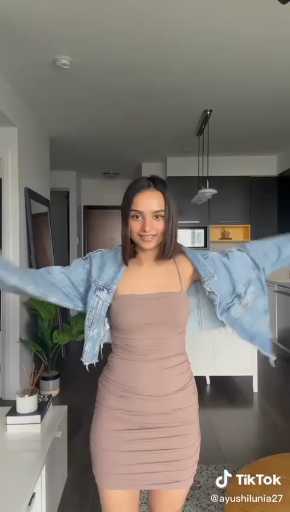 Denim jacket outfit idea

cc:Ayushilunia

follow our