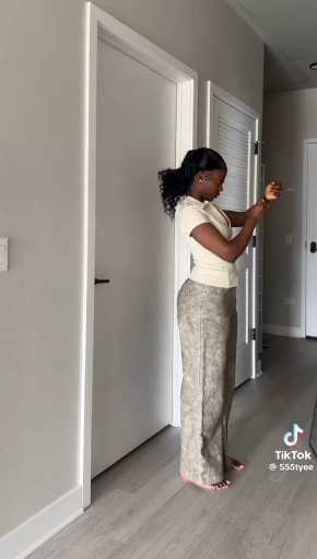 Cozy outfit idea

cc: Prettytye 

follow our