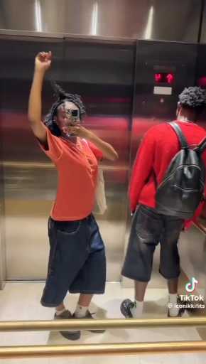 Couples outfits ideas

cc:Iconikkfits

follow our page