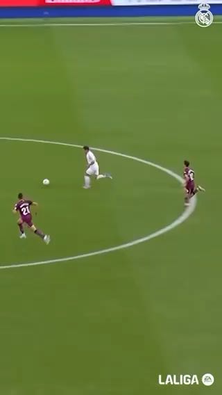 The youngest foreigner to score in
LaLiga