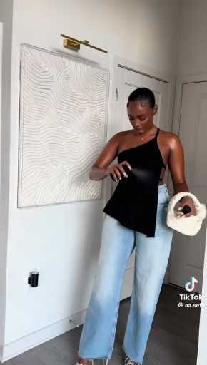 Concert outfit idea

cc:Aasefa

follow our page