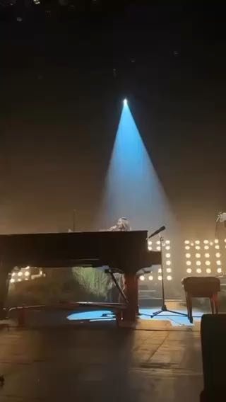  Tems brought out John Legend in New