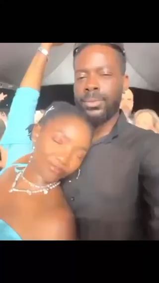 Mr and Mrs Kosoko peppering the
singles