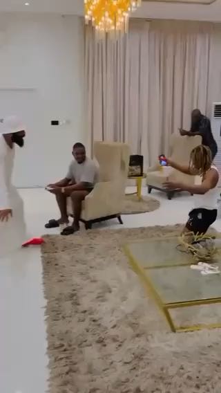  Woli Arole and Asake
cc: tooxclusive_com
#music