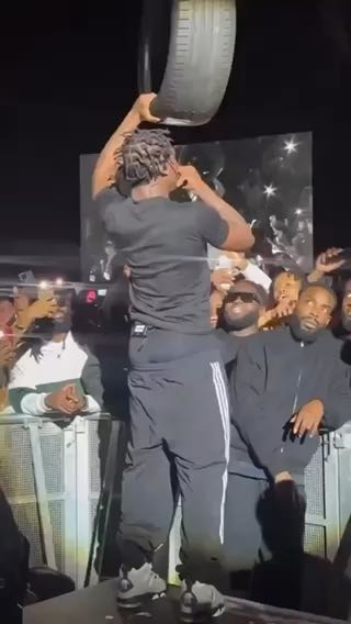  Asake showing of his pro-boxing moves during