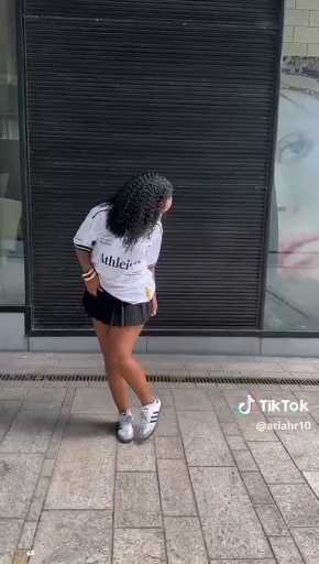 Jersey outfit idea

Cc: Ariahr10

Follow our