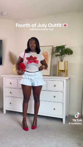 Sunday getaway outfit idea 

Cc: Haddyjay 

Follow