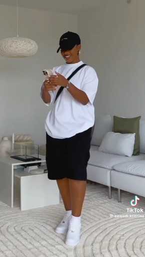 Cargo short outfit idea 

Cc:Zawadi

Follow our