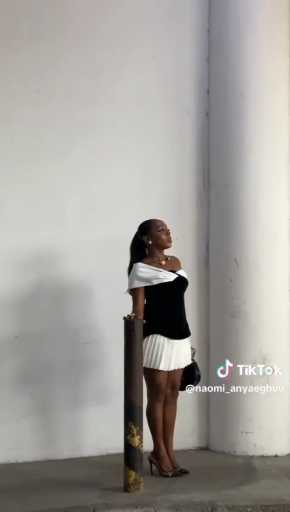Black and white outfit idea

Cc: Naomianyaegbuu