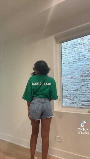  Big shirt outfit  idea

Cc:Kishia

Follow our