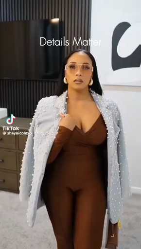 Boss chic outfit idea. 

Cc:Shaynicolexo 

Follow our