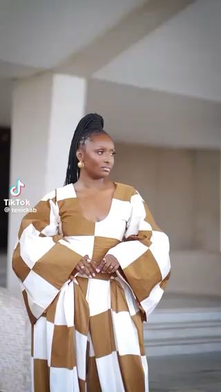 Jumpsuit outfit idea 

Cc: tenickab 

Follow our