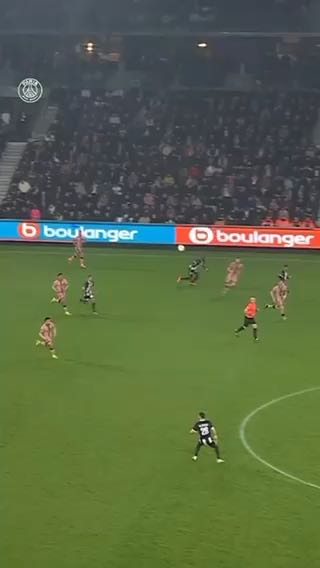  Run Fight 
Ball back
cc: psg
#sports