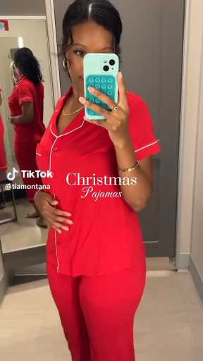 Christmas pajamas outfit idea 

Cc:Tiamontana

Follow our