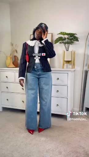  Blazer outfit idea

Cc: Haddyjay 

Follow our
