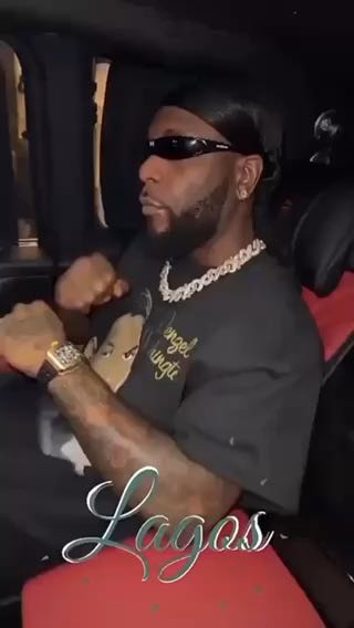  Burna Boy outside last night
cc: tooxclusive_com