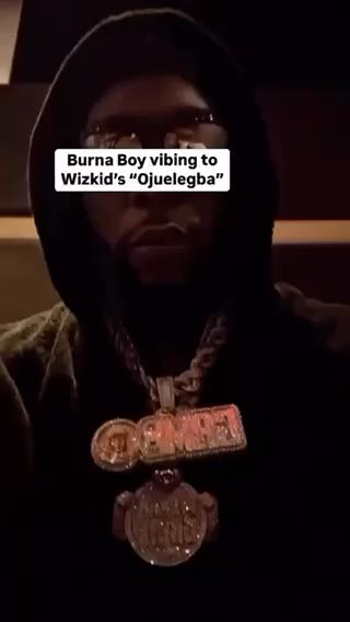  Burna Boy vibing to Wizkid's

