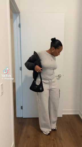  Buffer jacket outfit idea

Cc: Thiannap 

Follow