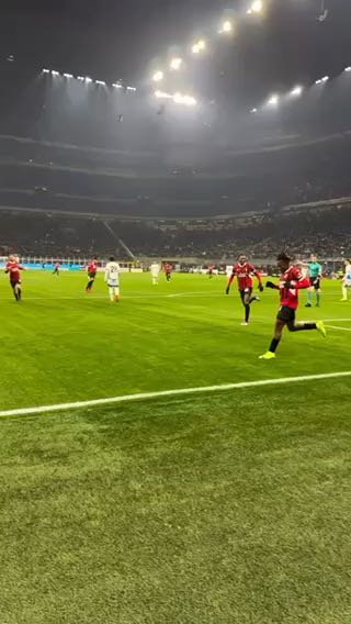  WHAT A START!
cc: acmilan
#sports