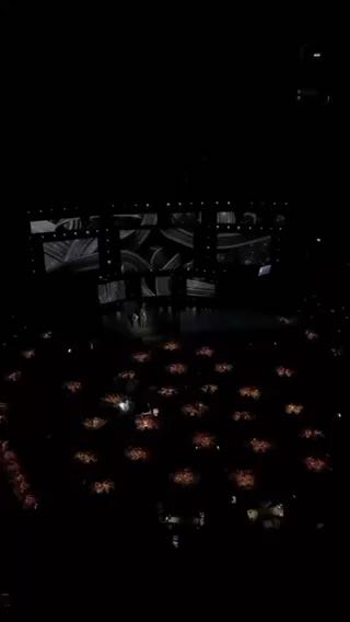  Wizkid performing 