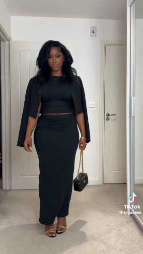 All black outfit idea

Cc:Lalaraee

Follow our