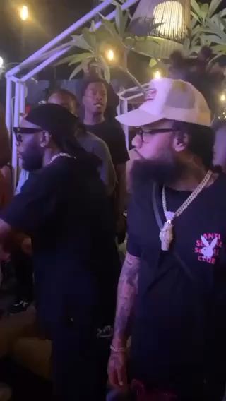  Seyi Vibez don carry Burna Boy to
