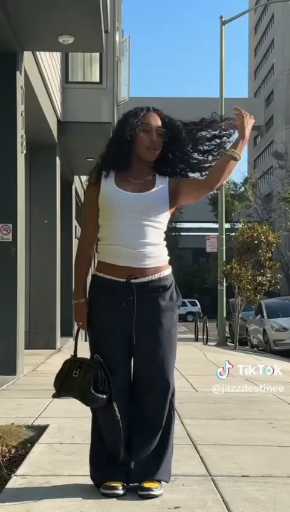Coffee date outfit idea 

Cc: Jazzdestinee 

Follow