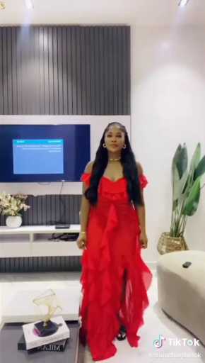 Red dress outfit idea 

Cc:Sainthardwick

Follow our