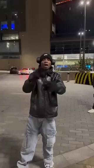  Youngi Duu Is doing a UK tour
