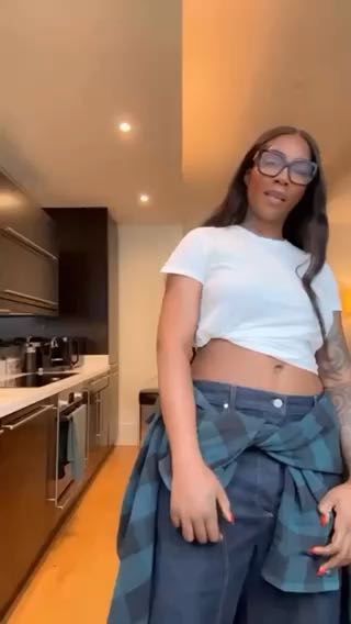  Tiwa Savage previewing new music
