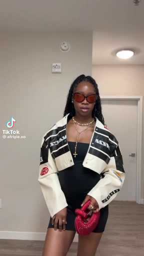 Versity jacket outfits ideas 

Cc: Afriyiexo

Follow
