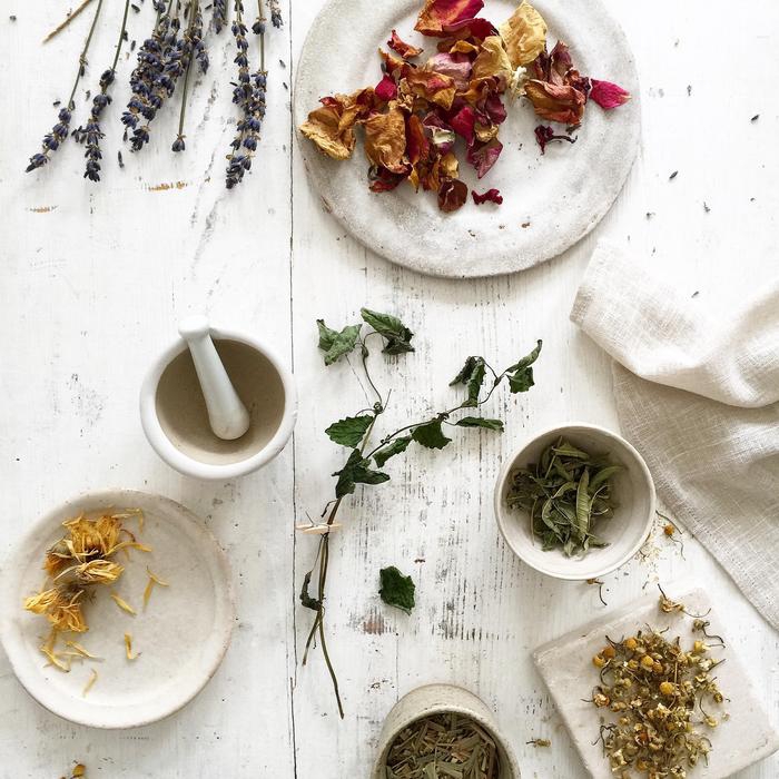 DAY 25: SOOTHING HERBAL FACIAL STEAM AND IT'S BENEFITS