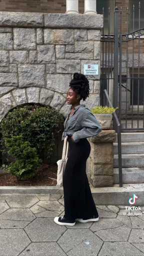 College outfit idea for slim girls 

Cc: