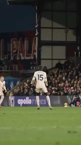  Touch and turn.
cc: chelseafc
#sports